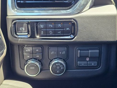 New 2026 GMC Yukon Elevation AWD/4WD image 36