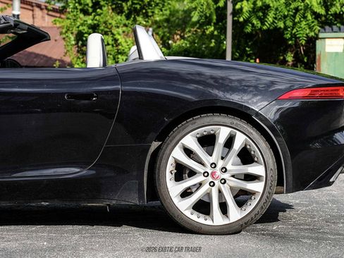 Used 2015 Jaguar F-TYPE S RWD image 5