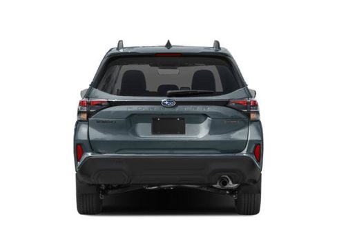 Used 2025 Subaru Forester Premium AWD/4WD image 8