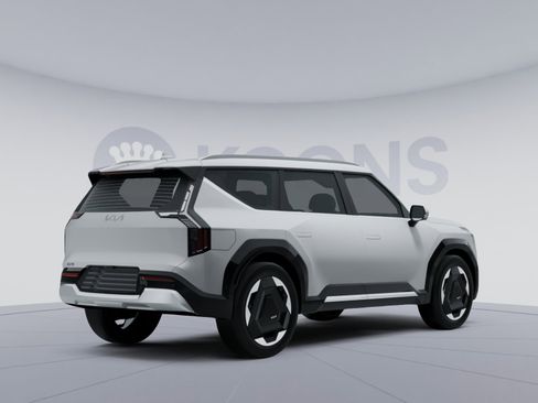Used 2024 Kia EV9 Land AWD/4WD image 4