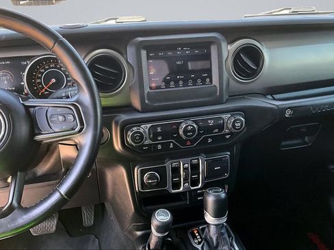 Used 2018 Jeep Wrangler Unlimited Sport S AWD/4WD image 6