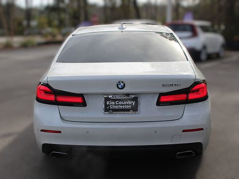 Used 2021 BMW 530e w/ Premium Package image 7