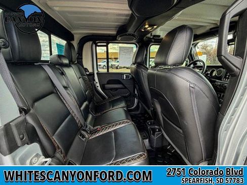 Used 2022 Jeep Gladiator Overland AWD/4WD image 15