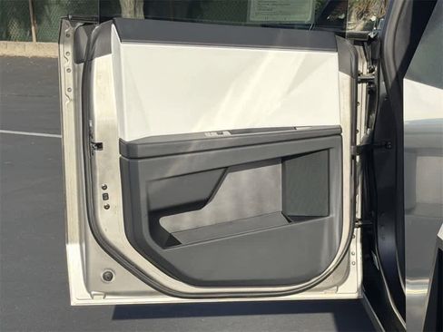 Used 2024 Tesla Cybertruck AWD Crew Cab image 29