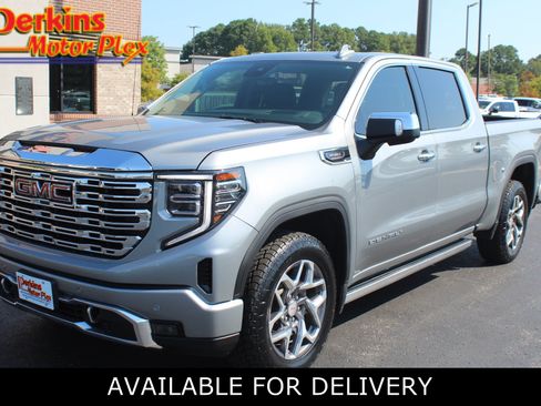 Used 2023 GMC Sierra 1500 Denali w/ Technology Package AWD/4WD image 1