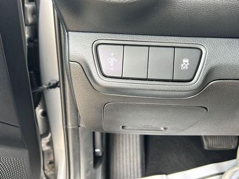 Used 2023 Kia Forte LXS FWD image 12