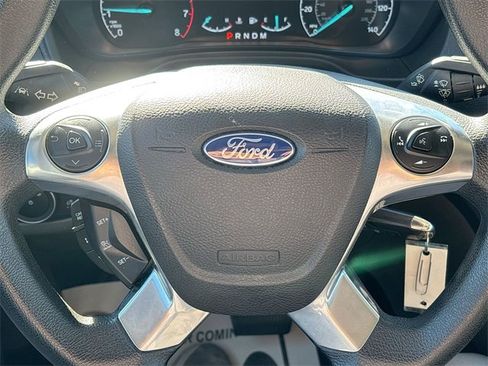 Used 2021 Ford Transit Connect XLT image 31
