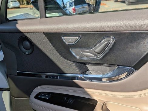 Used 2020 Lincoln Corsair Reserve image 37