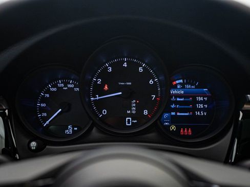 Used 2026 Porsche Macan image 27