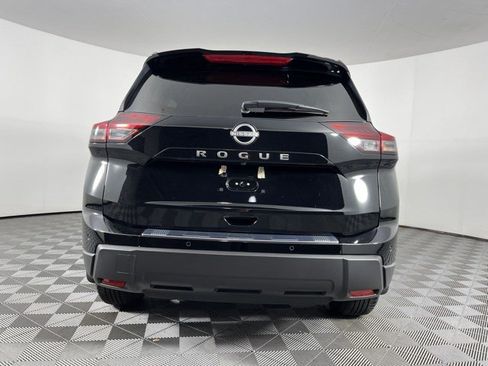 Used 2026 Nissan Rogue SV FWD image 7