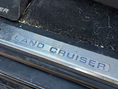 Certified 2019 Toyota Land Cruiser image 11