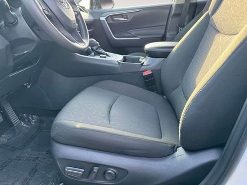Certified 2025 Toyota RAV4 XLE AWD/4WD image 6