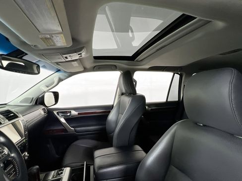 Used 2019 Lexus GX 460 Premium AWD/4WD image 22