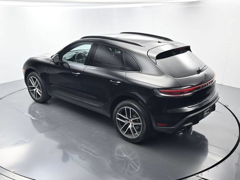 Certified 2026 Porsche Macan AWD/4WD image 36