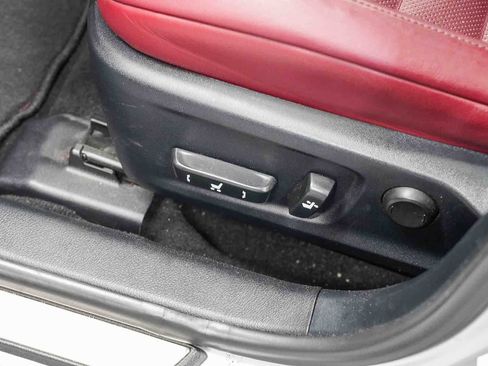 Used 2016 Lexus IS 200t RWD image 23