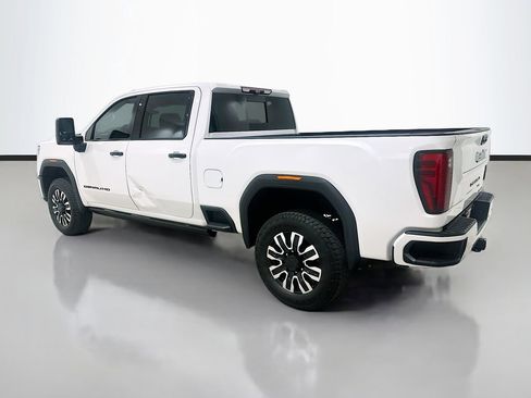 Used 2025 GMC Sierra 2500 Denali Ultimate AWD/4WD image 5