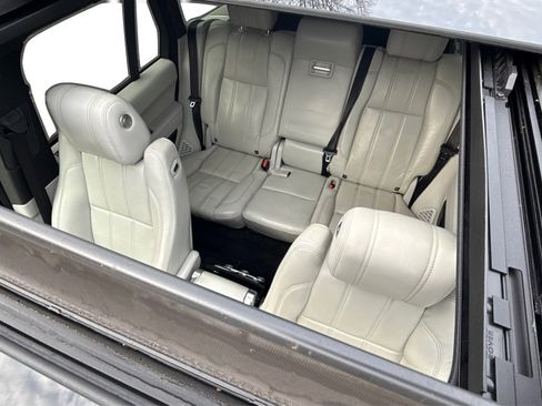 Used 2016 Land Rover Range Rover HSE image 15