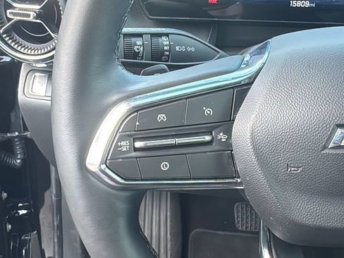 Used 2026 Chevrolet Equinox LT FWD image 18