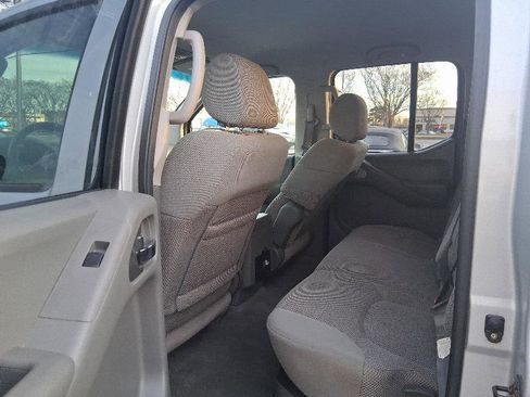 Used 2006 Nissan Frontier SE w/ (P01) Power Pkg image 15