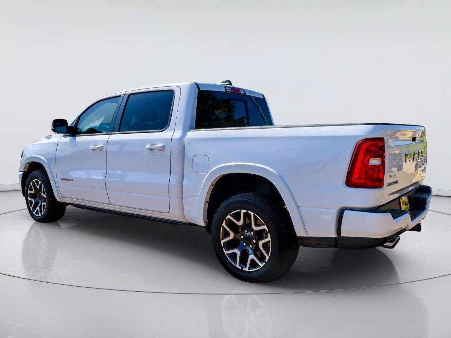 Used 2025 RAM 1500 Laramie w/ Laramie Southwest Edition AWD/4WD image 6