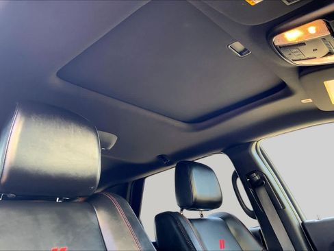 Used 2025 Dodge Durango GT AWD/4WD image 14