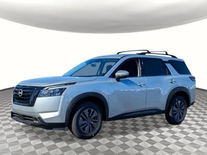 New 2025 Nissan Pathfinder SV