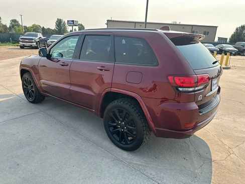 Used 2019 Jeep Grand Cherokee Altitude AWD/4WD image 32