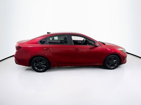 Used 2023 Kia Forte LXS w/ LXS Technology Package FWD image 4