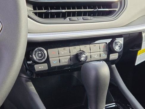 New 2026 Jeep Compass Limited w/ Sun, Sound & Navigation Group image 24