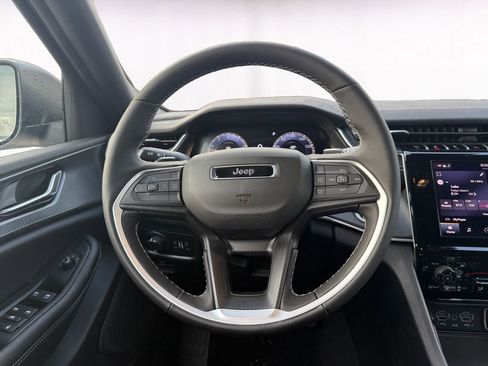 New 2026 Jeep Grand Cherokee Laredo image 12