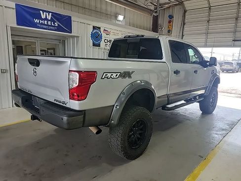 Used 2019 Nissan Titan PRO-4X w/ Pro-4x Utility Package AWD/4WD image 4