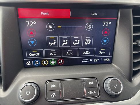 Used 2023 GMC Acadia SLE w/ Driver Convenience Package image 11