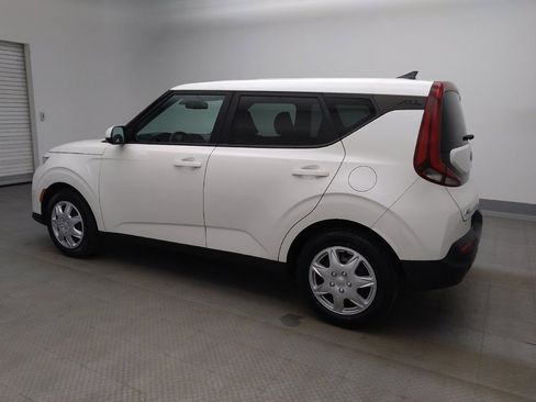 Used 2021 Kia Soul LX image 3