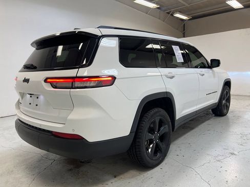 Used 2023 Jeep Grand Cherokee L Laredo AWD/4WD image 9