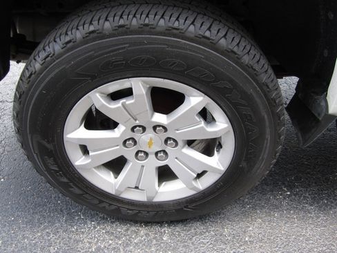 Used 2020 Chevrolet Colorado LT w/ Safety Package image 23