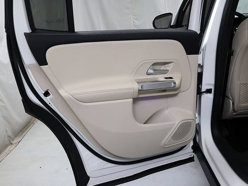 Certified 2023 Mercedes-Benz GLB 250 4MATIC image 26