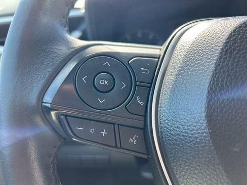 Used 2025 Toyota Corolla SE image 16
