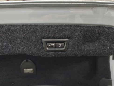 Certified 2026 BMW 550e xDrive AWD/4WD image 10
