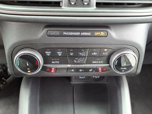 Used 2023 Ford Escape Active AWD/4WD image 14