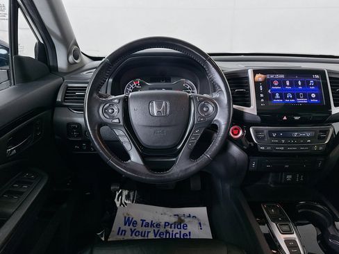 Used 2018 Honda Pilot Touring image 22