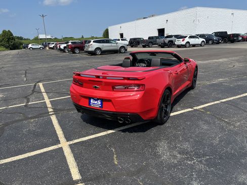 Used 2017 Chevrolet Camaro SS image 6