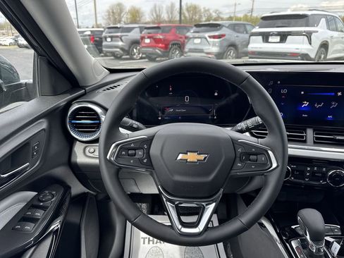 New 2026 Chevrolet Trax LT image 14