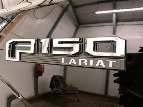 Used 2018 Ford F150 Lariat w/ Equipment Group 502A Luxury AWD/4WD image 13