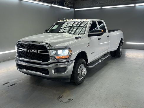 Used 2020 RAM 3500 Tradesman AWD/4WD image 3