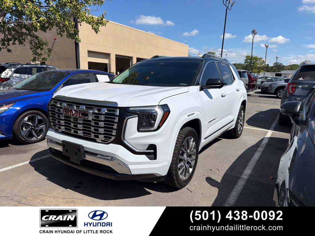 Used 2026 GMC Terrain Denali AWD/4WD image 1