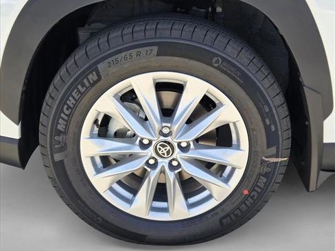 New 2026 Toyota Corolla Cross LE AWD/4WD image 10