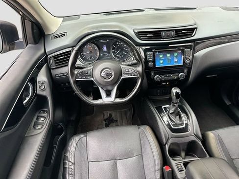 Used 2017 Nissan Rogue Sport SL w/ SL Premium Package FWD image 24