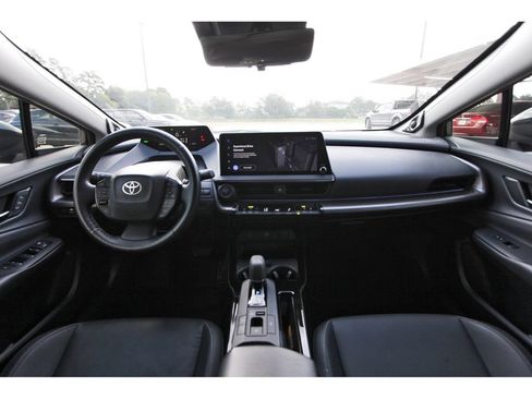 Used 2023 Toyota Prius Limited w/ Limited Premium Package FWD image 12