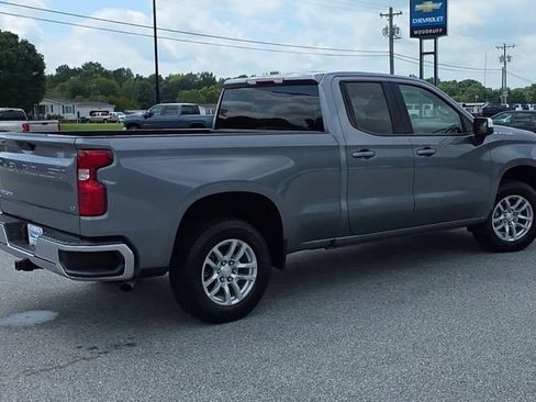 Used 2021 Chevrolet Silverado 1500 LT w/ Bed Protection Package RWD image 8