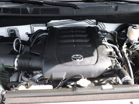 Used 2018 Toyota Tundra SR5 w/ TRD Sport Package AWD/4WD image 13